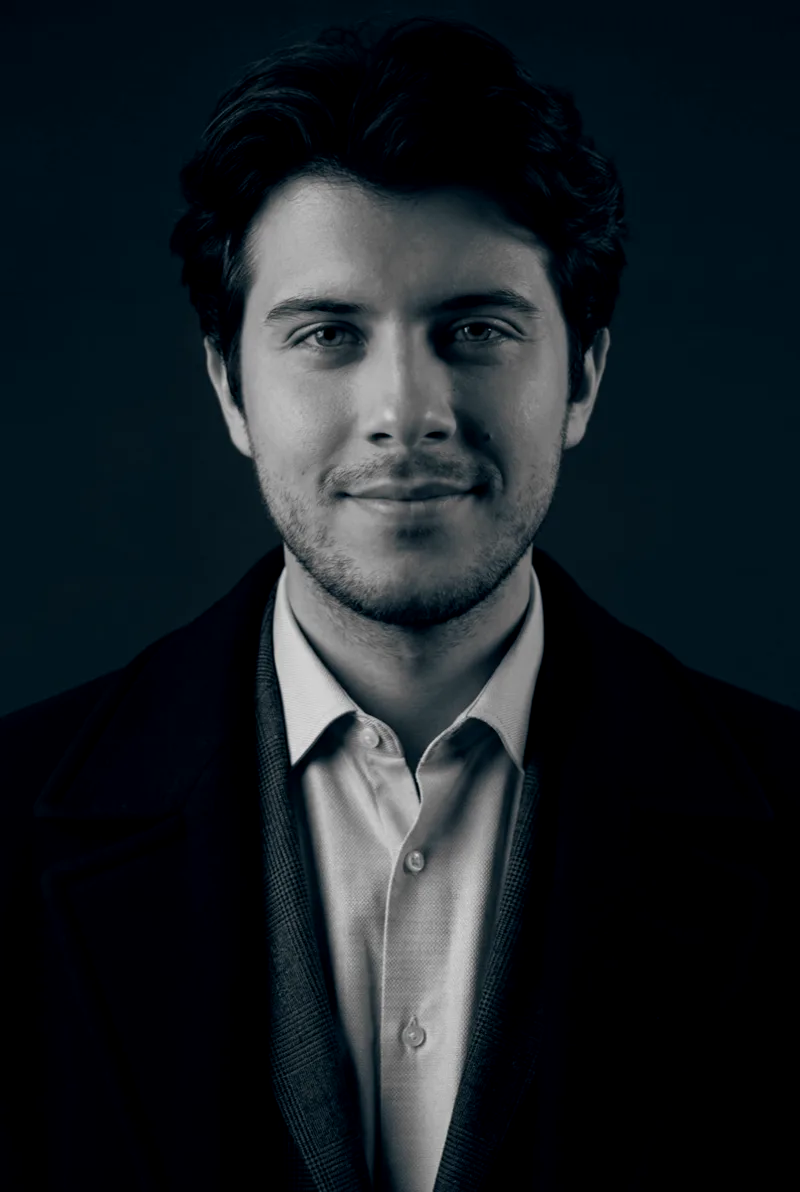 Portrait of Emre Canik, founder of Noetum.